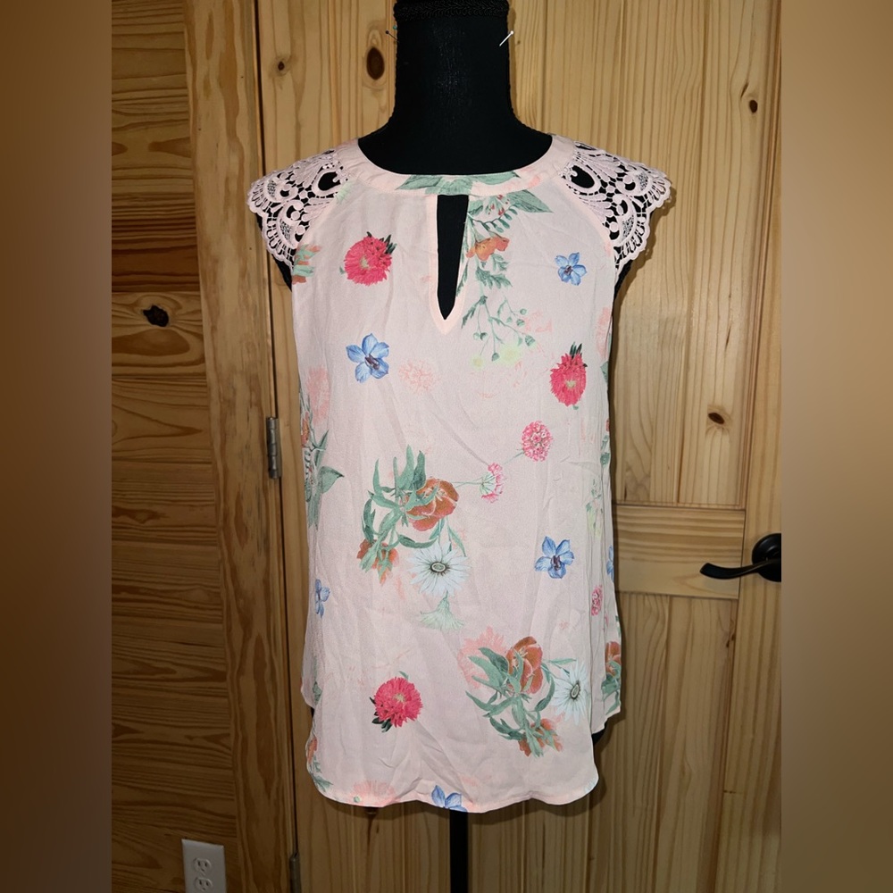 Express Floral Top NWT